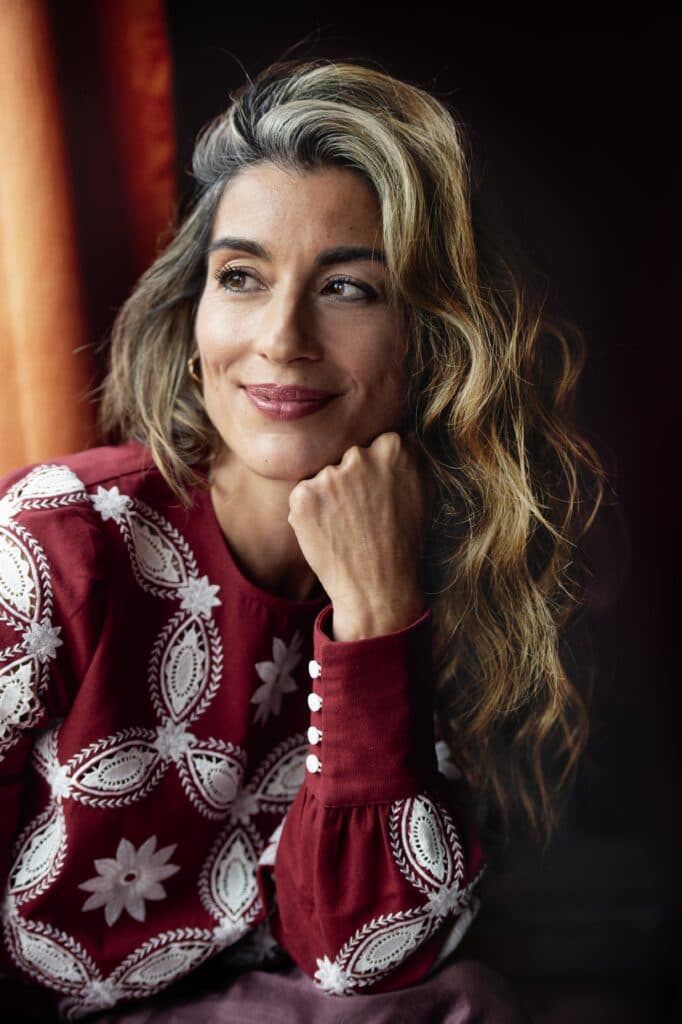 Uit je liefdesdip β boek van Joey Steur